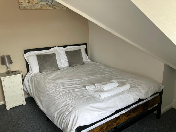 Bedroom 1, Seaview Sanctuary, East Sussex