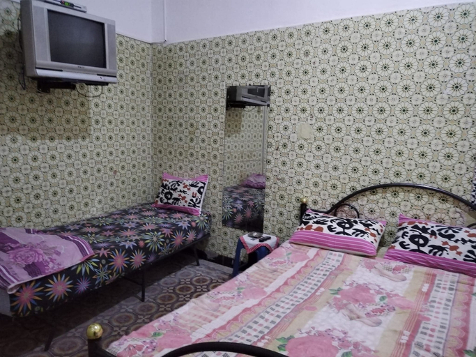Room 4, Hotel sidi belhassen, Sidi El Béchir