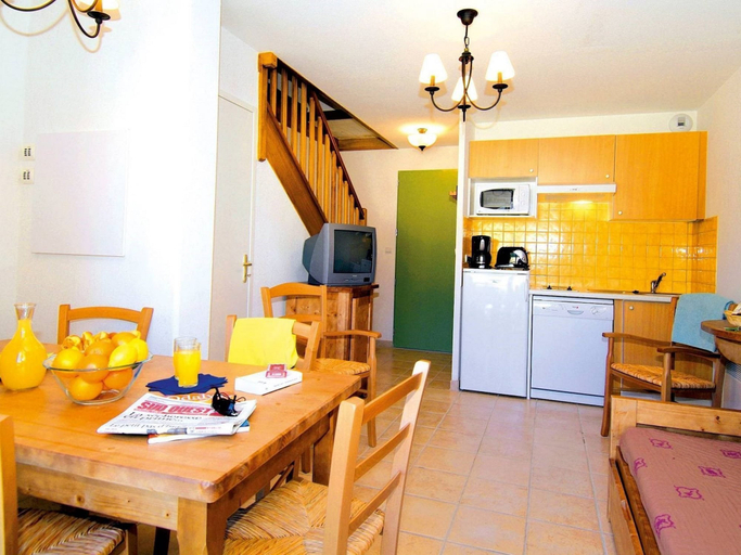 Living room 2, Apartment in France With Pool Views, Dordogne