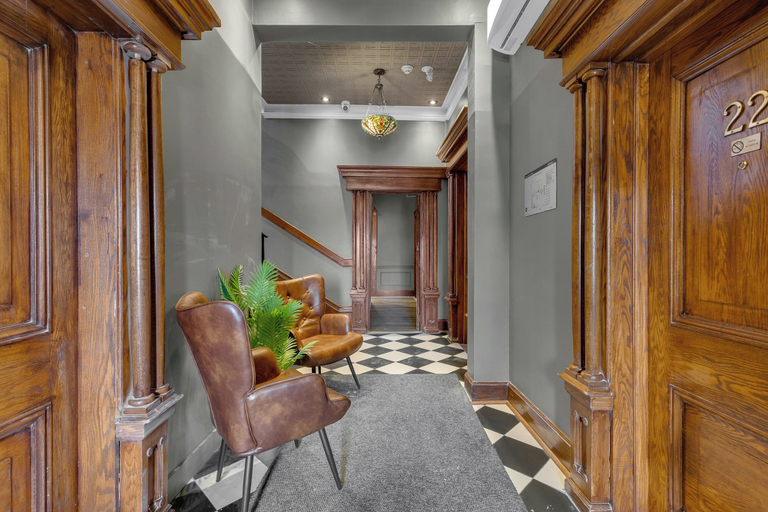 Lobby sitting area, Maison Paris, Montréal