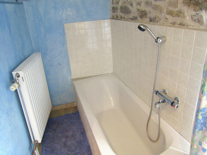 Bathroom 3, Riverside Retreat Viroinval, Namur