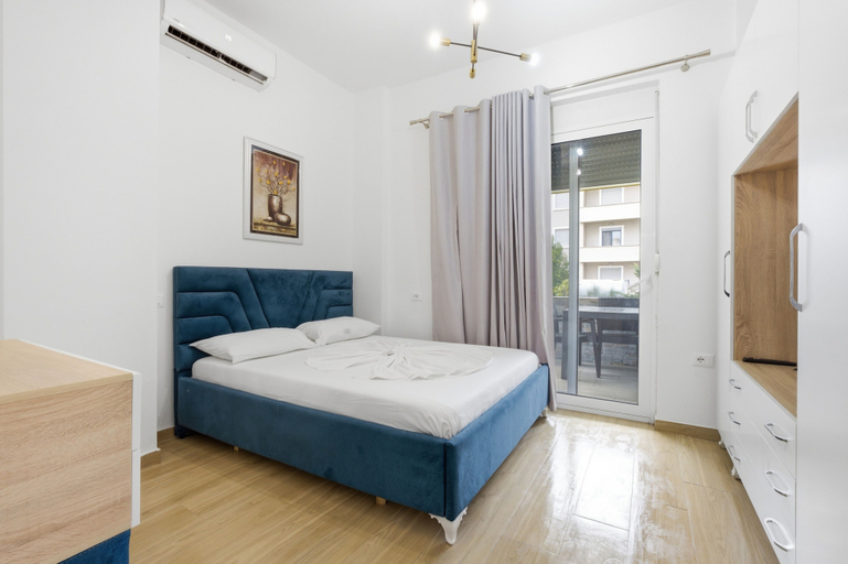 Room 3, Enles Garden Beach Apartments, Kavajës