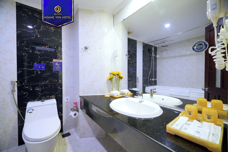 Bathroom 4, Sandals Hoàng Yến Hotel, Qui Nhơn