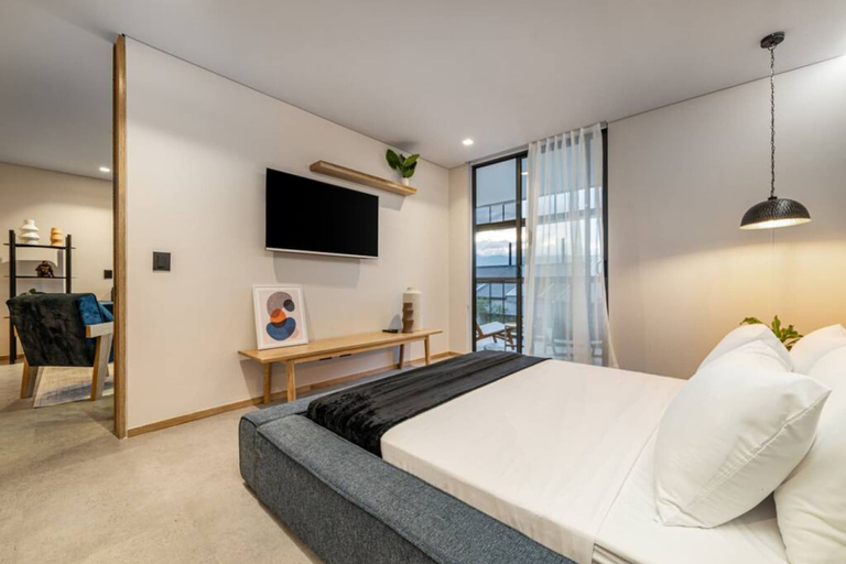 Room 5, W Apartment 511 in Medell n, Medellín
