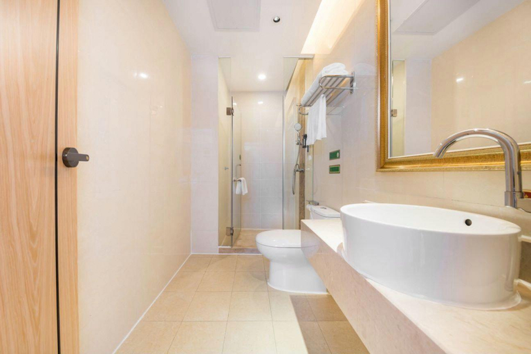 Bathroom 4, Vienna Internation Hotel Guanlan Sightseeing Branch, Shenzhen