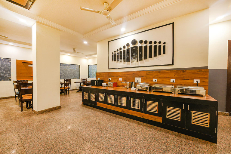 Food & Drinks 4, Fabhotel Palm Majestic, Delhi