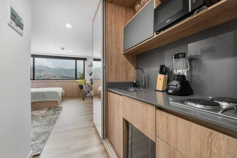 Room 2, Go Living Suites - 1015, Medellín