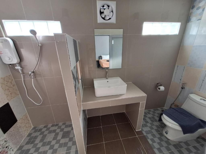 Bathroom 5, Slumberland at Pai, Pai