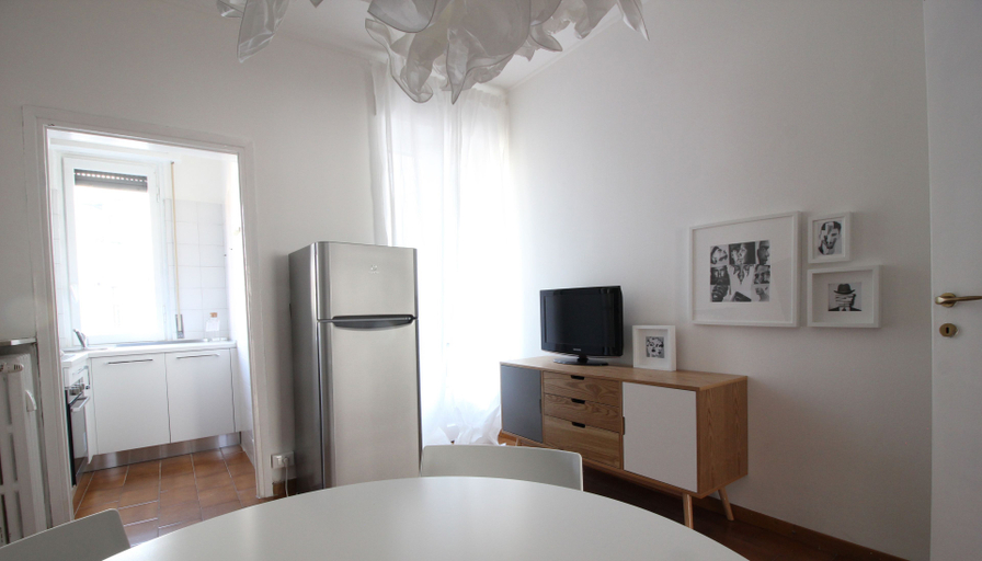 In-room dining 4, Italianway - Piacenza, Milano