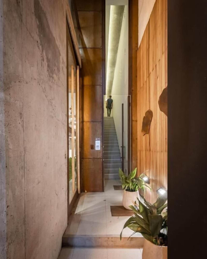 Interior 3, CB Mona Suites, General Pedernera