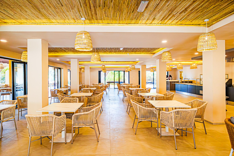 Food & Drinks 4, Palm Beach Resort, Kanifing