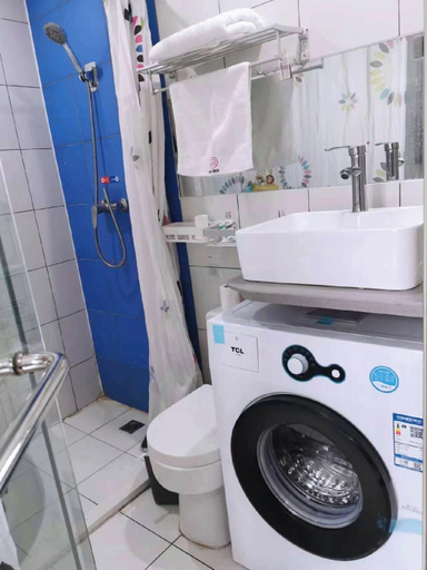 Bathroom 4, Puhua Hotel, Shanghai