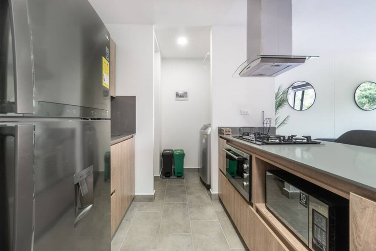 Room 5, Go Living Suites - 402, Medellín