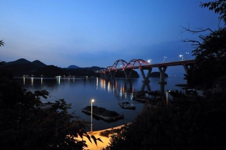 Others 4, Geojedo Yewon Pension, Geoje