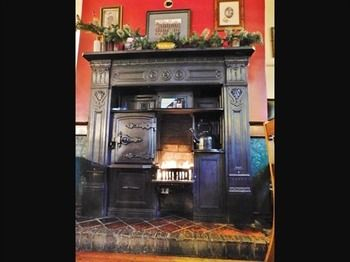 Others 5, The Bulls Head, Manchester