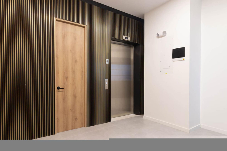 Room 3, Opera 302 in Medell n, Medellín