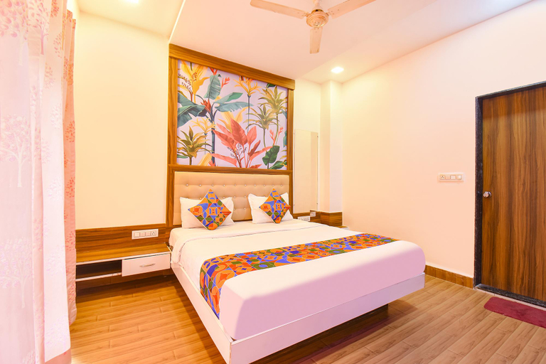Bedroom 5, Fabhotel Rest Inn, Pune