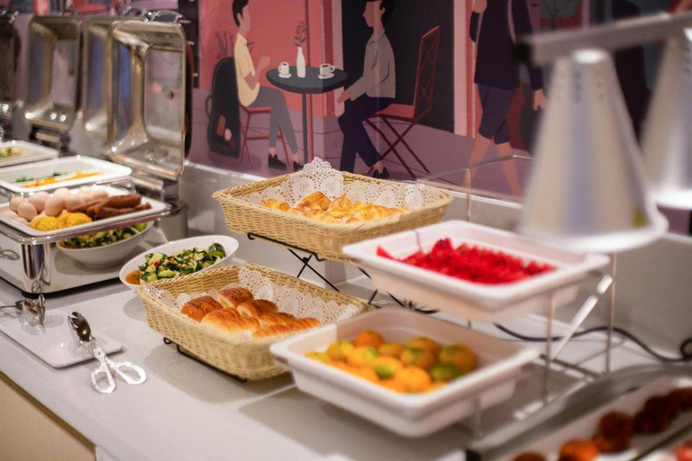 Food & Drinks