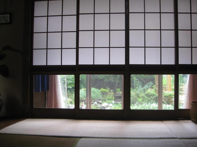 Bedroom 2, Minpaku Haruna, Yufu