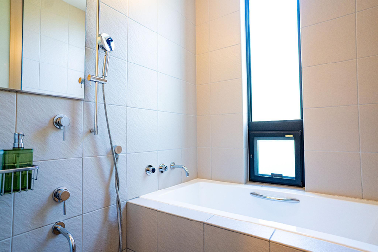Bathroom 3, Sea Space Road, Onna