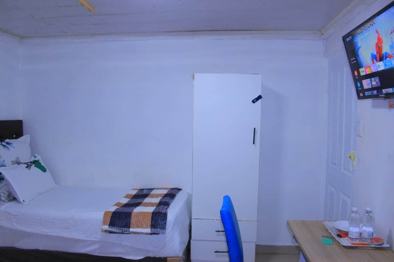 Room 2, ablrine home&lode, City of Cape Town