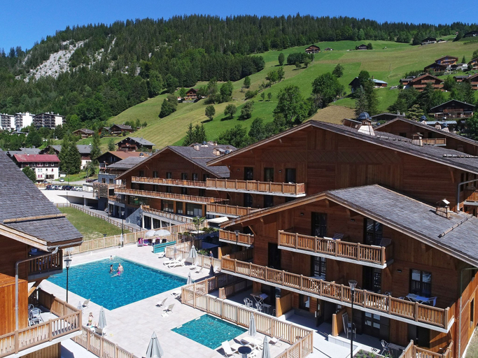 Others 4, Chic Chalet-Style Apartment, Haute-Savoie