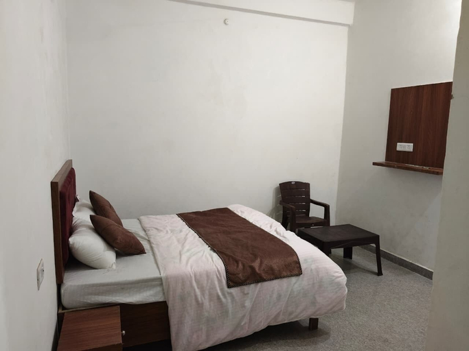 Room 4, Sivago hotel, Mathura