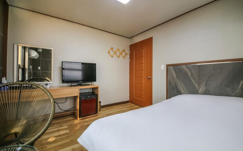 Bedroom 3, Seogwipo Shinsegye Hotel, Seogwipo