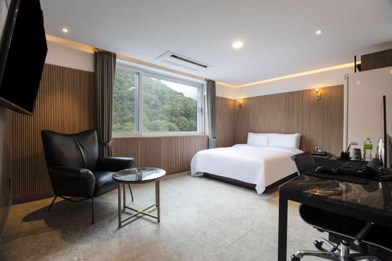 Bedroom 3, Pocheon Gwangneungsumogwon Alma, Pocheon