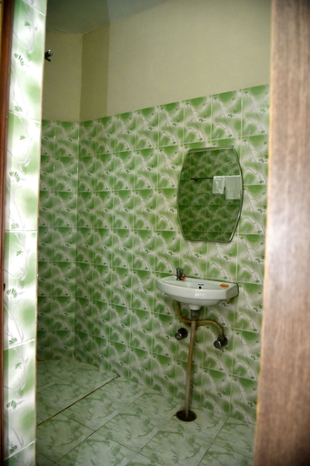 Bathroom 2, Hotel Get Dreams Inn, Varanasi, Varanasi