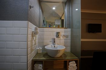 Others 2, Istanbul Box Hotel, Şişli