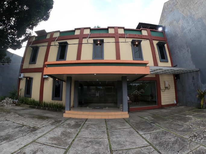 Exterior & Views, Hotel Mario Parepare, Parepare