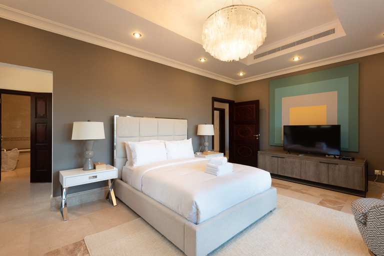 Bedroom 3, Maison Privee - Palm Jumeirah Beach Front XL Villa w/Prvt Pool, Dubai