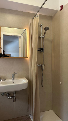 Bathroom, Dolomiti Des Alpes, Belluno