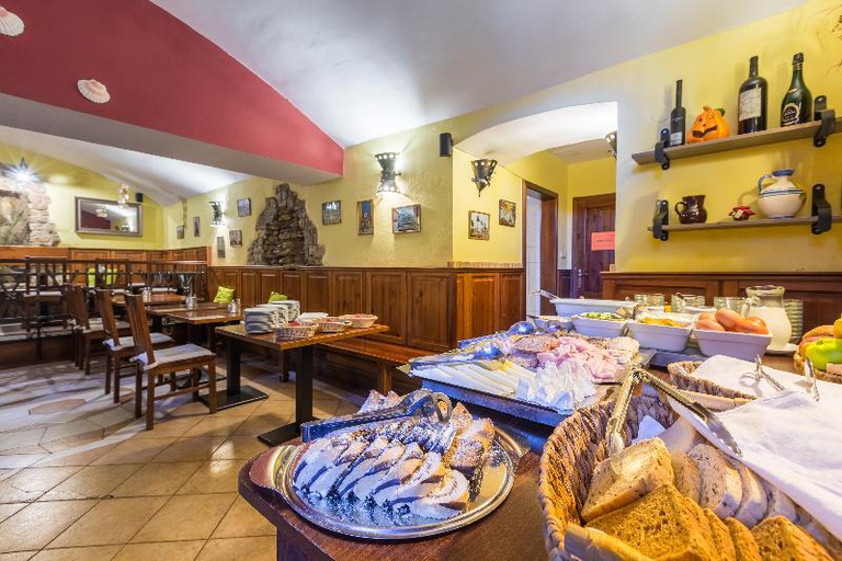 Food & Drinks 4, Hotel Klarinn, Praha 6