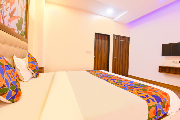 Bedroom 4, Fabhotel Rest Inn, Pune