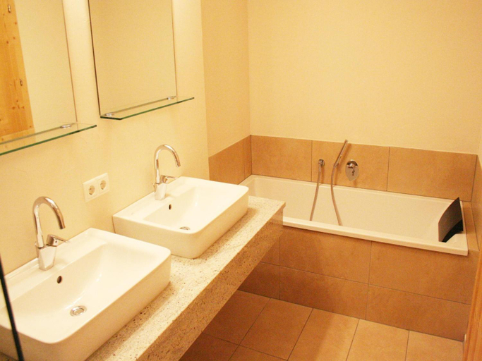 Bathroom 3, Chalet in Kirchberg near Ski Lift Sauna, Zell am See