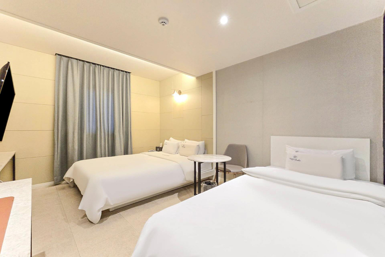 Bedroom 4, Songtan Bella, Pyeongtaek