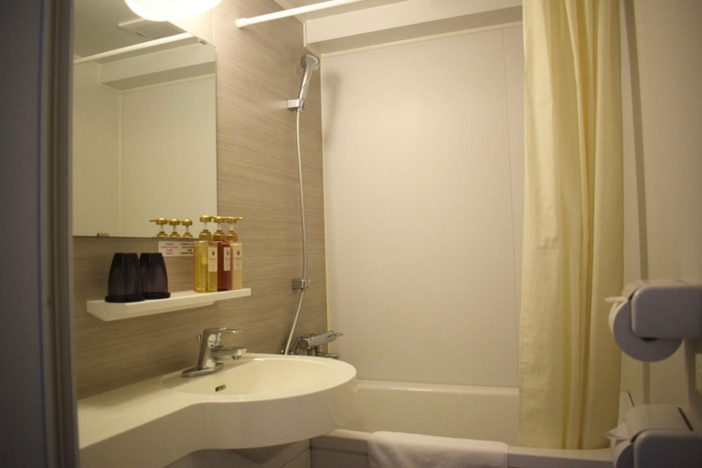 Bathroom 5, Sun Hotel Kudamatsu, Kudamatsu