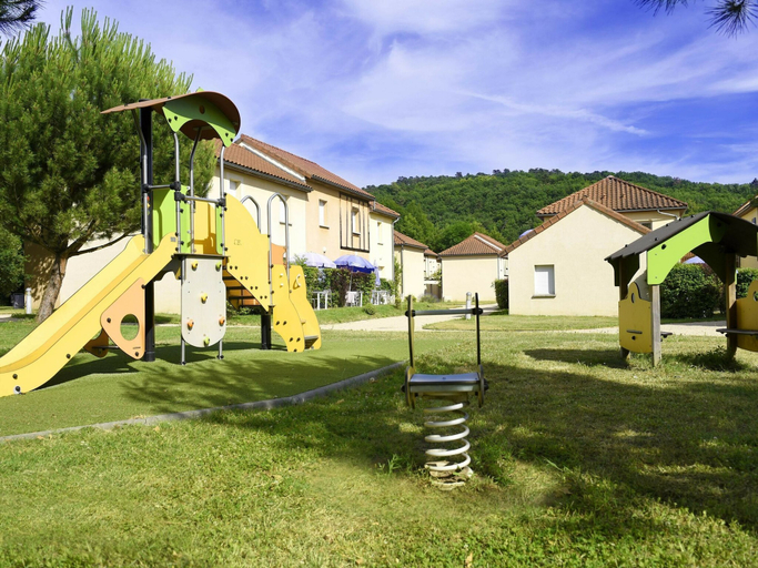 Children's area, Apartment in France With Pool Views, Dordogne