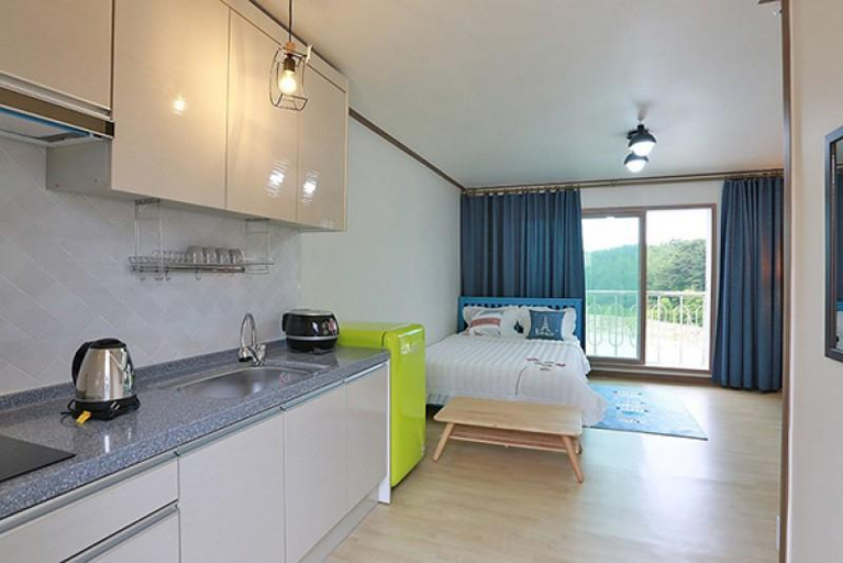 Others 3, Goseong Dal Beach Pension, Goseong