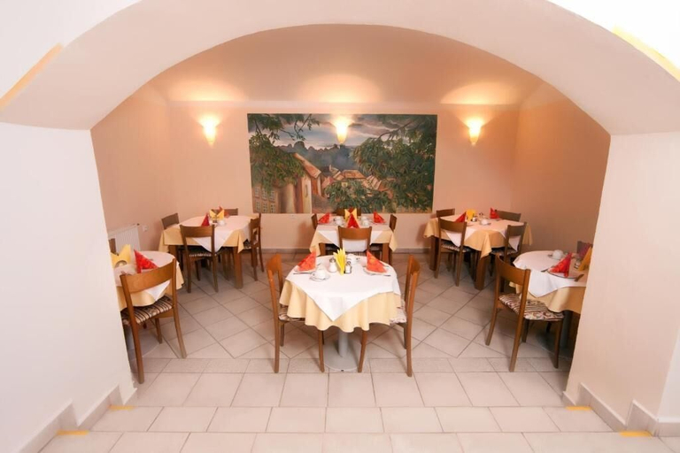 Food & Drinks 5, Hotel Residence Select, Praha 2