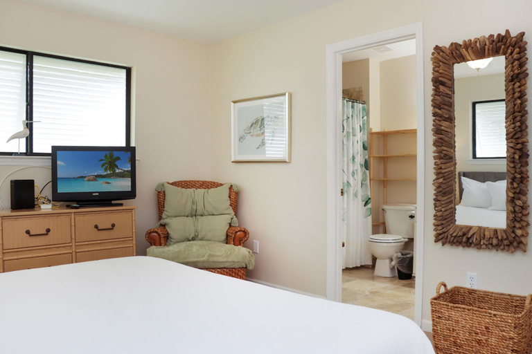 Bedroom 3, Beach Haven, Gulf