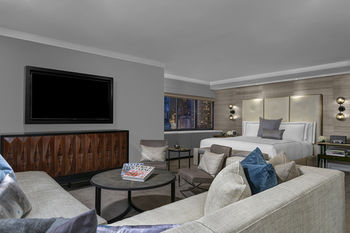 Others 4, Executive Class at MTS Hotel, New York