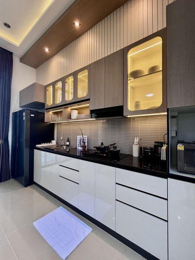 2, Modern 3BR British Pool Villa + 5KM Jomtien Beach, Pattaya