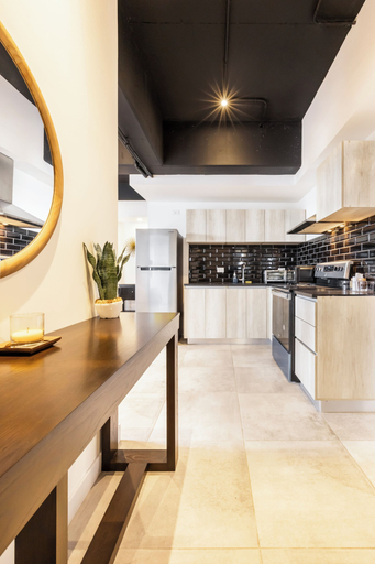 Private kitchen 5, SILK-408 Convenient Apartment in Zone 4, ZONA 5