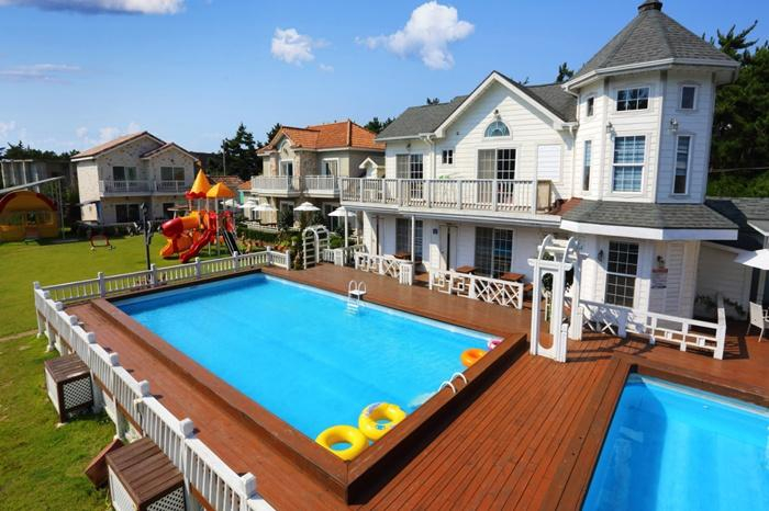 Others 2, Taean Modern 186 Kids Pension, Taean