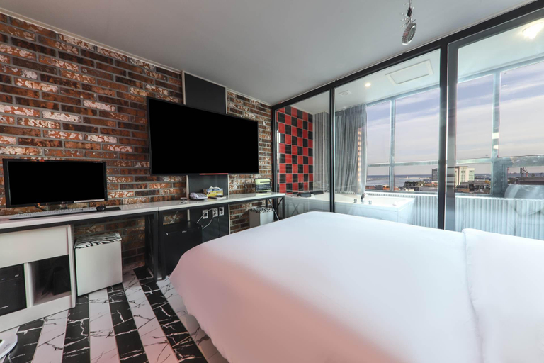 Bedroom 3, Ulsan Bangeojin Call, Dong
