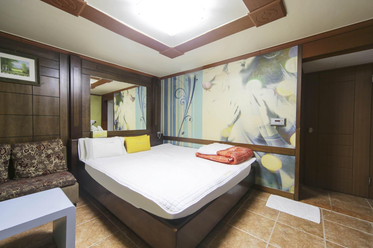 Bedroom 2, Changnyeong Bugok Gagopa, Changnyeong