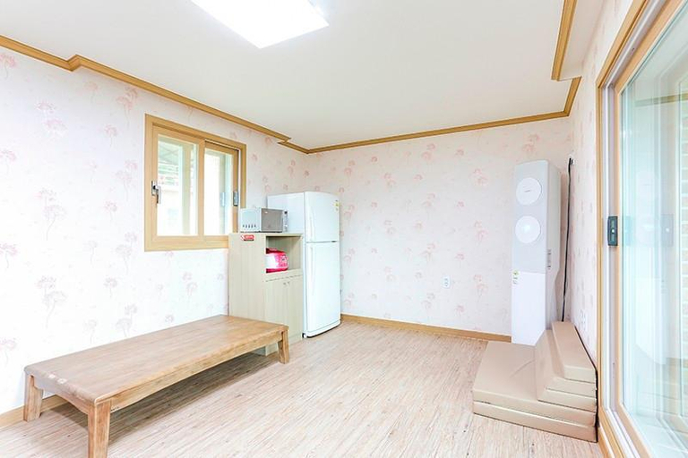Bedroom 2, Namyangju Habibi Pension, Gapyeong